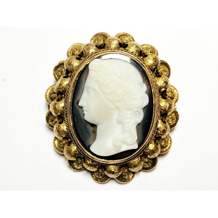 Antique Hardstone Sardonyx Cameo and Gold Brooch, Circa 1875