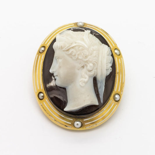 Antique Hera Cameo Brooch with Sardonyx Natural Pearl and Gold, Circa 1890