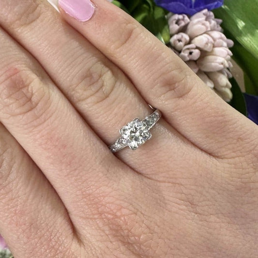 Art Deco Round Brilliant-Cut 1.01 Carat Diamond and Platinum Solitaire Ring, Circa 1934