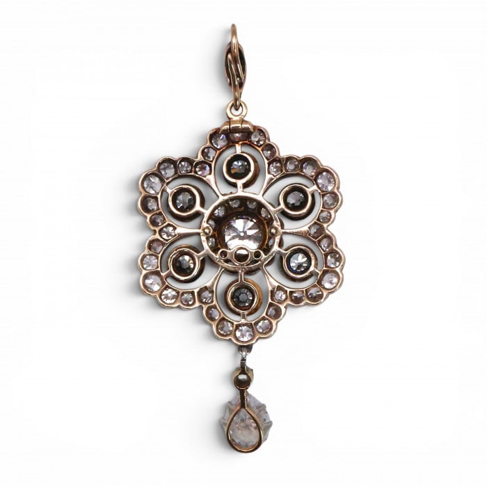 Victorian The Goldsmiths & Silversmiths Ltd. Diamond and Silver Upon Gold Brooch Cum Pendant, Circa 1890