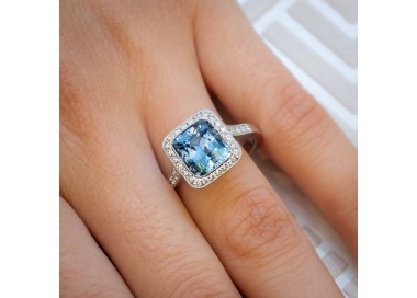 Aquamarine, Diamond and Platinum Cluster Ring