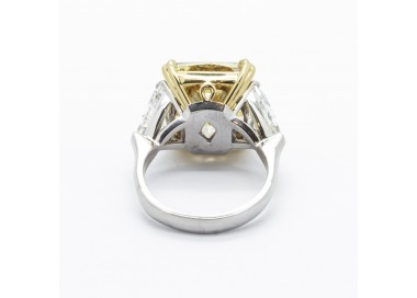 Fancy Intense Yellow Diamond Ring, Platinum and Gold, 14.51ct