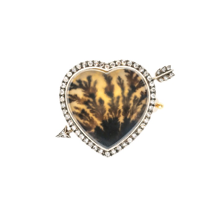 Antique Fabergé Dendritic Agate and Diamond Heart Brooch