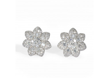 Diamond and Platinum Earrings, 2.75 Carats