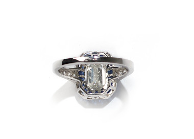 Sapphire, Diamond and Platinum Cluster Ring, 1.01ct