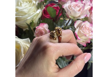 Vintage Enamel and Gold Double Lion Head Ring by Zolatas, Circa 1980