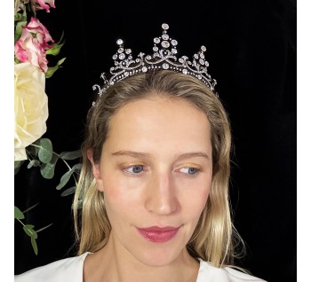 Antique Diamond and Silver Upon Gold Tiara Necklace, Circa 1900, 45.62 Carats