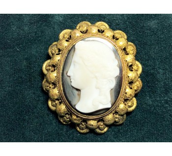 Antique Hardstone Cameo and Gold Brooch, Circa 1875