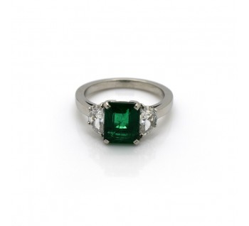 Emerald, Diamond and Platinum Ring, 2.00ct