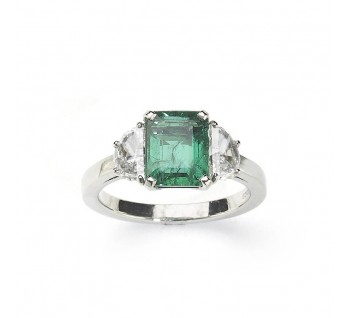 Emerald, Diamond and Platinum Ring, 2.00ct