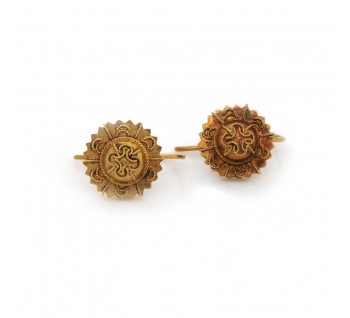 Victorian Etruscan Style Brooch and Earrings Gold Suite, Circa 1875