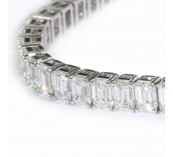 Modern Emerald Cut Diamond and Platinum Tennis Bracelet, 16.56ct