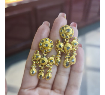 Antique Spanish Diamond and Gold Girandole Earrings, Circa 1780
