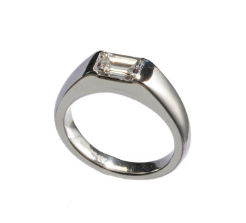 Modern Emerald-Cut Diamond and Platinum Ring, 0.90ct