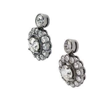 Modern Diamond and Platinum Cluster Earrings, 4.45 Carats