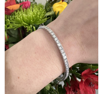 Modern Diamond and Platinum Line Bracelet, 8.40ct