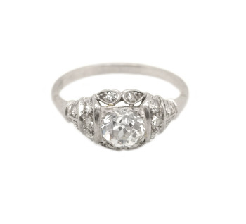 Late Art Deco Diamond and Platinum Ring, 0.85 Carats H SI1, Circa 1940