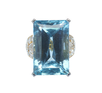 Vintage Italian Repossi Aquamarine Diamond and Gold Dress Ring, 35.00 Carats, Circa 1990