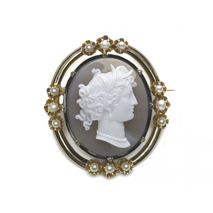 French Antique Sardonyx Pearl Enamel and Gold Cameo Brooch