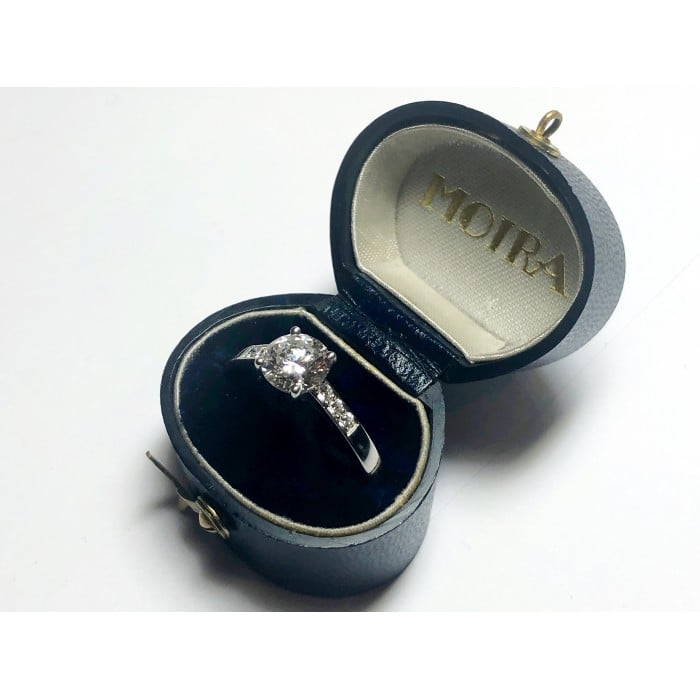 1.04ct F VS1 Brilliant-Cut Diamond Platinum Ring with GIA Certificate