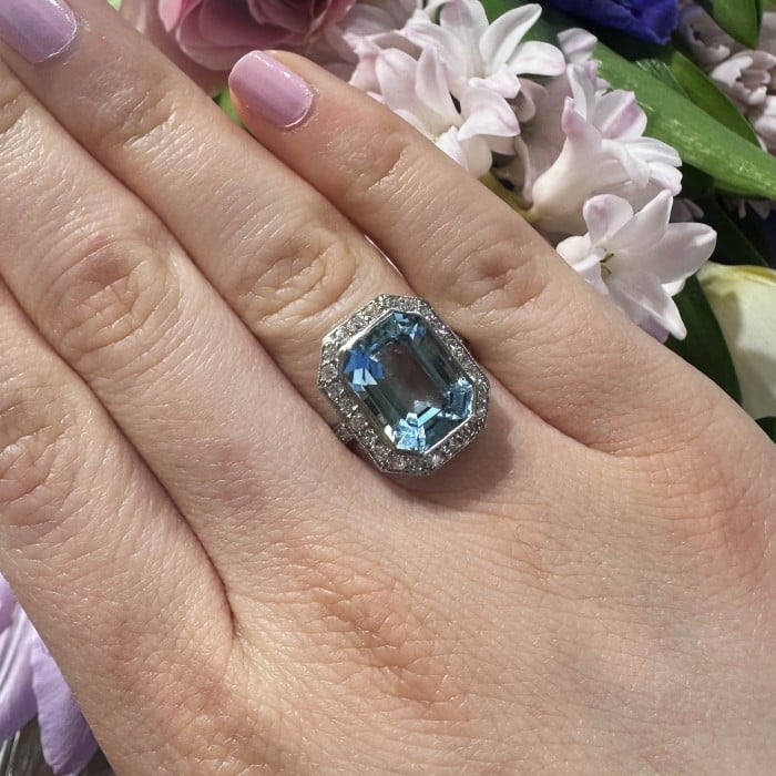 Art Deco Aquamarine, Diamond and Platinum Ring