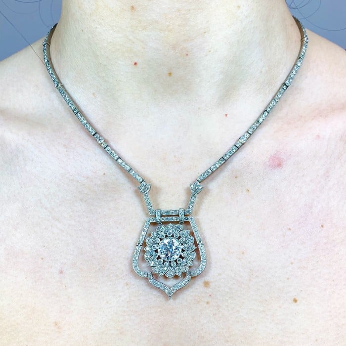 Art Deco Diamond and Platinum Necklace, Circa 1920 18.75 Carats