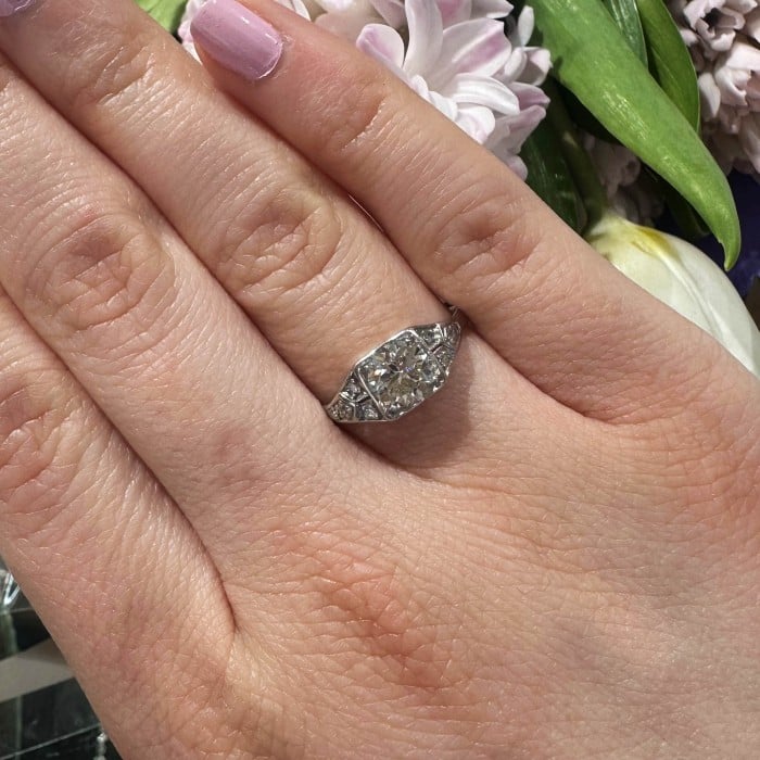 Art Deco Round Brilliant-Cut 0.80 Carat Diamond Platinum Ring, Circa 1935