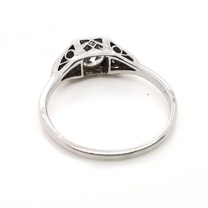 Art Deco Round Brilliant-Cut 0.80 Carat Diamond Platinum Ring, Circa 1935