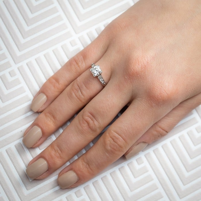 Art Deco Round Brilliant-Cut 1.01 Carat Diamond and Platinum Solitaire Ring, Circa 1934