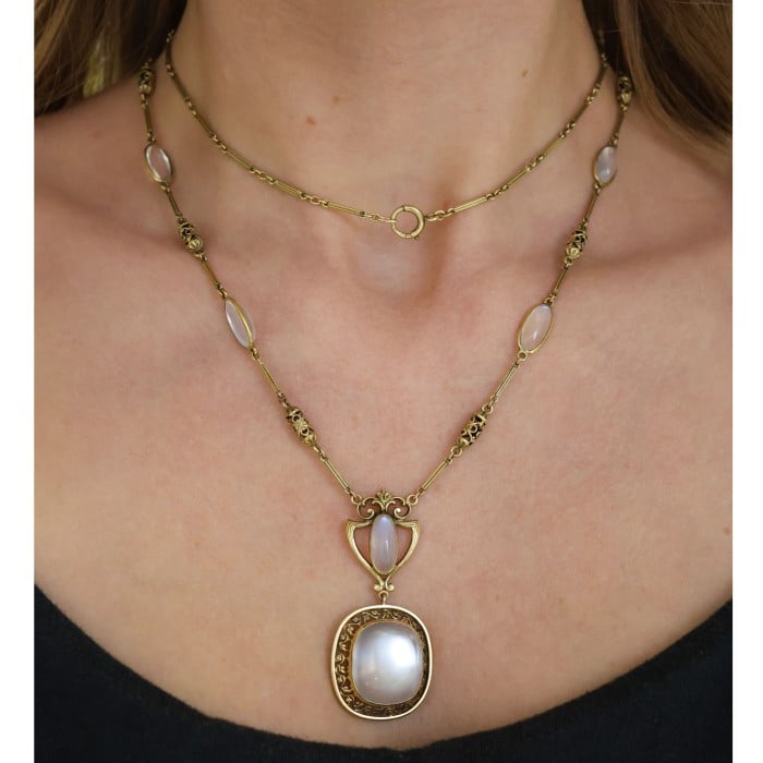 Art Nouveau Moonstone and Gold Necklace, Circa 1890