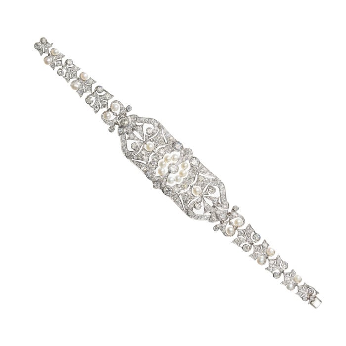 Early 20th Century Pearl Diamond and Platinum Bracelet, Circa 1920, 8.90 Carats