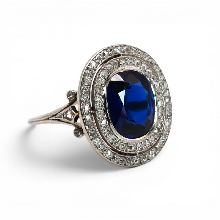 French Belle Époque Sapphire Diamond and Platinum Cluster Ring, Circa 1905