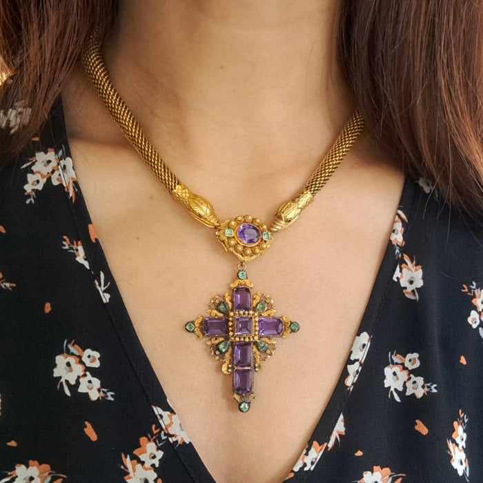 Georgian Cannetille Gold Snake Necklace with Amethyst and Emerald Cross Pendant, Circa 1830