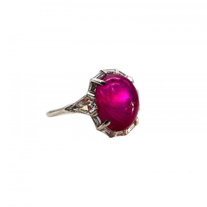 Modern Cabochon Star Ruby Diamond and Platinum Ring, 8.60 Carats