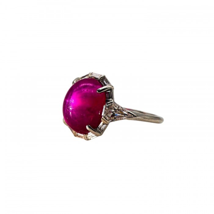 Modern Cabochon Star Ruby Diamond and Platinum Ring, 8.60 Carats