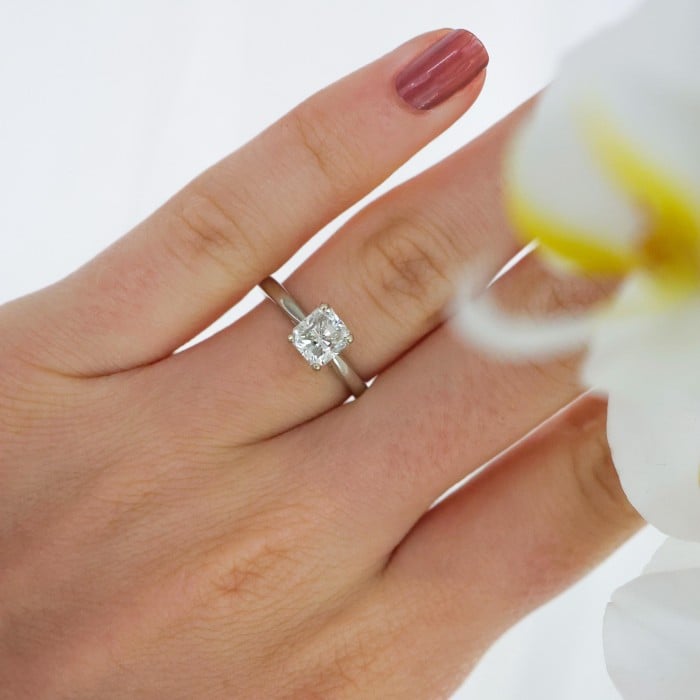 Radiant-Cut Diamond and Platinum Solitaire Ring, 1.01 Carat H SI1