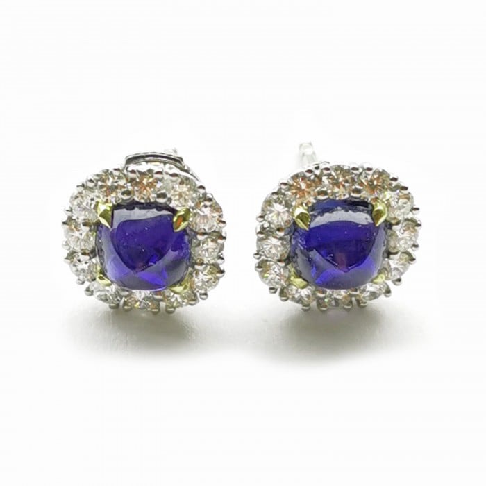 Sugarloaf Cabochon Sapphire Diamond and Platinum Cluster Earrings, 2.83ct