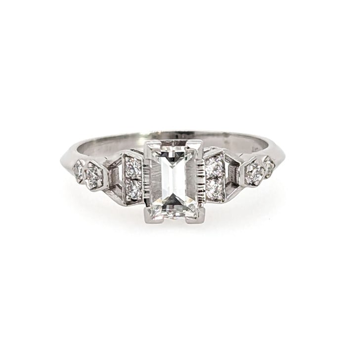 Vintage Diamond and Platinum Ring, 0.81 Carats F VS2, Circa 1950